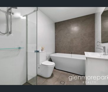 Modern 2-Bedroom Apartment in Secure Complex - Photo 2