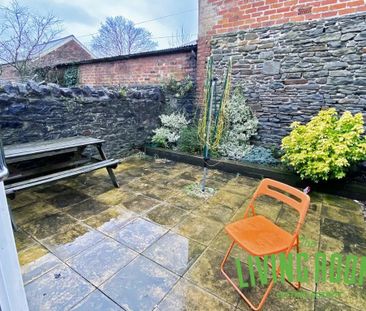 8 bedroom house share to rent - Photo 1