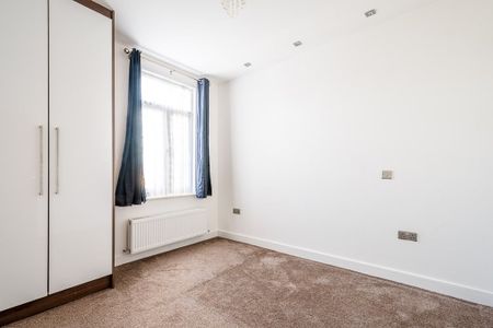 4 Bed Semi-Detached House, Little Ilford Lane, E12 - Photo 5