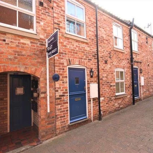 Toft Lane, Sleaford, Lincolnshire, NG34 - Photo 1