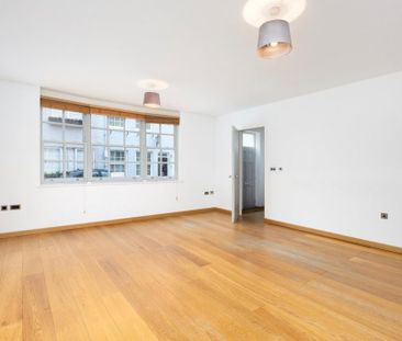 3 bedroom mews to rent - Photo 6