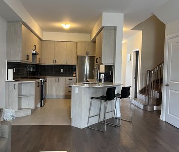 For Lease - 113 Seguin Street, Richmond Hill, Ontario - Photo 3