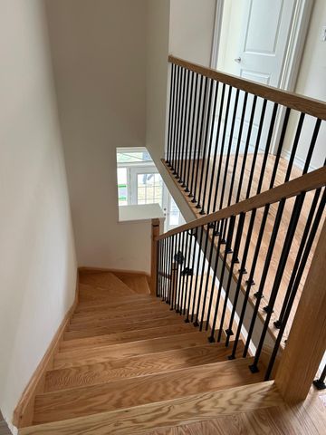 For Lease - 2547 Hibiscus Drive, Pickering, Ontario - Photo 2