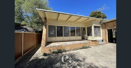 Comfort in the Heart of Highton - Photo 2