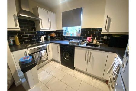 45, Ferridays Fields, Woodside, Telford - Photo 5