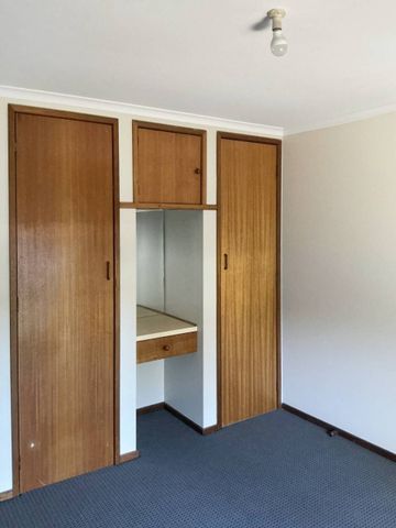 Low-Maintenance 2-Bedroom Unit - Photo 2