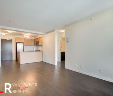 Condo in Richmond, BC - Photo 3