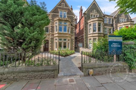 1 Bedroom Flat - Photo 3