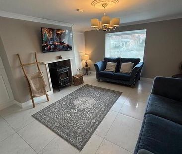 15 Ardfern Close, Downpatrick, BT30 6TY - Photo 1