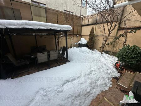 Casa moderna cu 3 camere si parcare Stupini - Photo 5