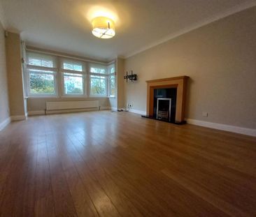 4 bedroom detached house to rent - Photo 2