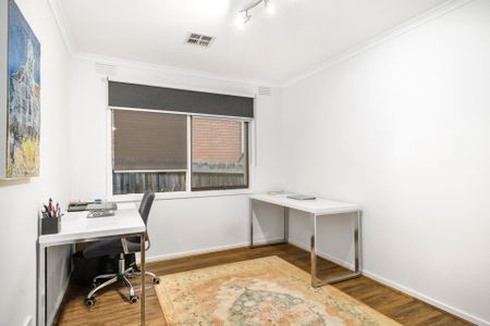 3 Senbin Court, Greensborough - Photo 5