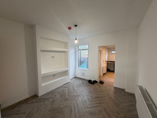 2 Bed Terraced House, Rosetta Road, NG7 - Photo 1