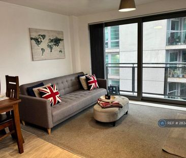 2 bedroom flat to rent - Photo 1