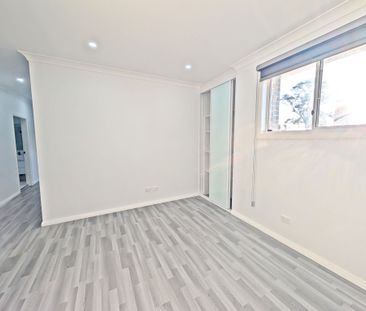 Spacious 6-Bedroom Family Home Now Available To Rent - Photo 1
