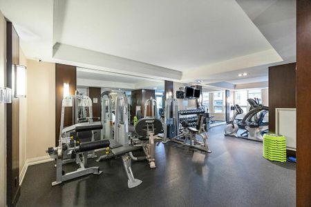 68 Yorkville Ave 505, ON, CA, Toronto - Photo 5