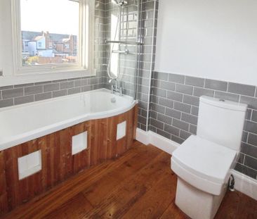 2 bedroom terraced house to rent - Photo 6