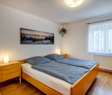 Southern edge of Munich, in quiet neighborhood - Photo 6