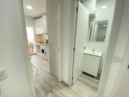 Calle de Encarnación Oviol, Madrid, Community of Madrid 28021 - Photo 2