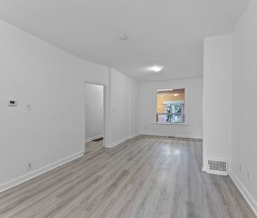For Lease - 570 Jones Avenue, Toronto, Ontario - Photo 3