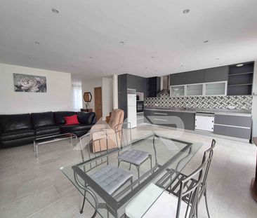 Location Maison 8 pièces 160m² - Photo 1