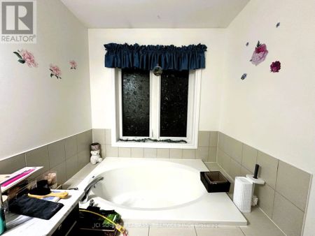 29 TABARET CRESCENT - Photo 3