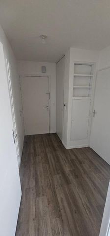 Location Appartement 2 pièces 52m² TOURCOING 59200 - Photo 4