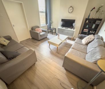 5 bedroom house to rent - Photo 2