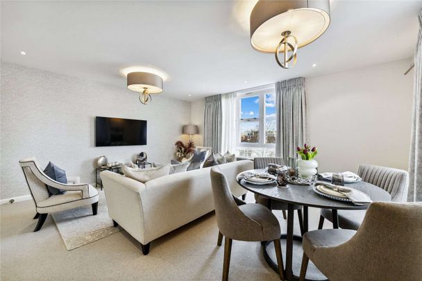 A bright three bedroom apartment with lift and porter located in South Belgravia for Sloane Square, Elizabeth Street and Victoria. - Photo 1