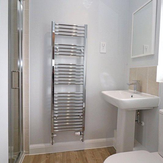 3 bedroom link detached house to rent - Photo 1