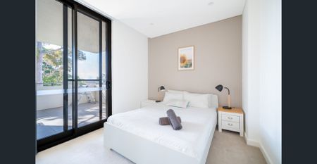 Modern 2 Bedroom Apartment with Premium Features in Roseville - Photo 2