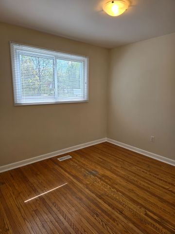For Lease - 712 Ross Street Unit# 1, Burlington, Ontario - Photo 3