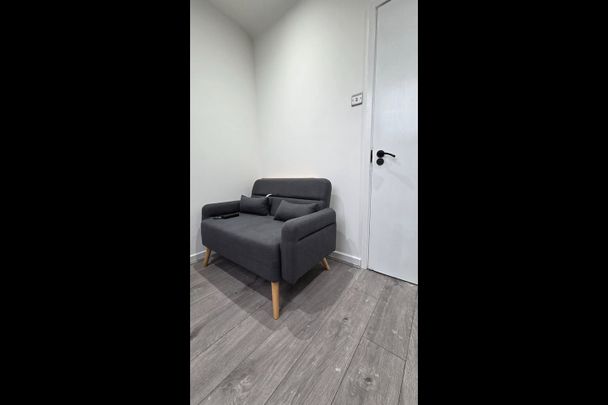 2 Bed Flat, Wortley Lodge, LS12 - Photo 1