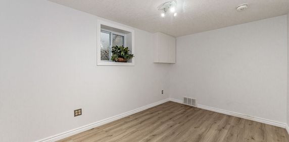 195 Edinburgh Rd S, Guelph - Photo 2