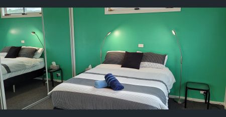 Fully Furnished Coastal Escape - Photo 4