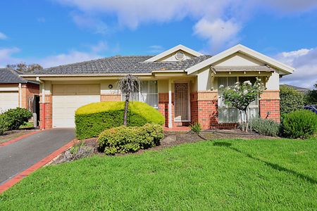 14 Kingsland Close, Dingley Village VIC 3172 - House For Rent | Domain - Photo 5