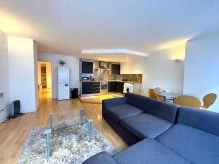 2 bedroom flat to rent - Photo 5
