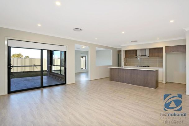 SHORT DRIVE TO SHOPS AND LOCAL SCHOOLS - Photo 1