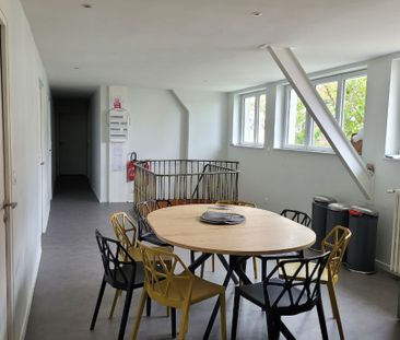 Location Appartement 1 pièce 11m² RONCHIN 59790 - Photo 2