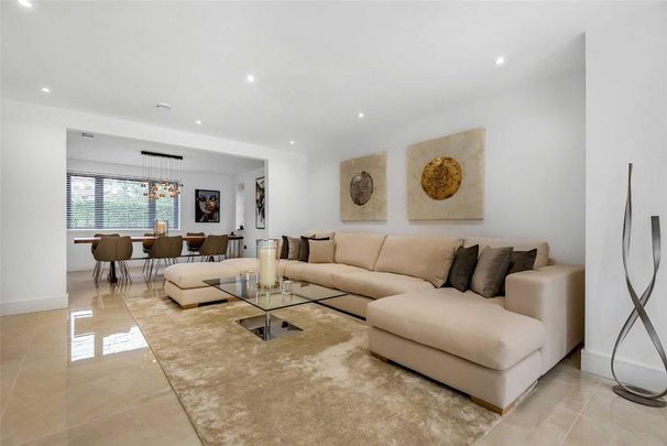 4 bedroom detached house to rent - Photo 1