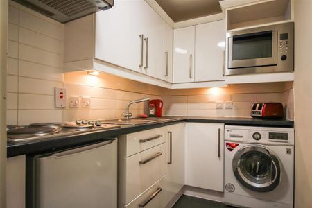 1 bedroom flat to rent - Photo 4
