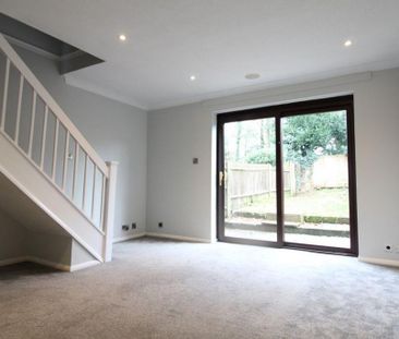 2 bedroom terraced house to rent - Photo 2