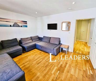 Kings Road, Brighton, BN1 - Photo 2