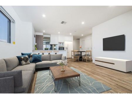2 bedroom Unit with loads to offer - Photo 4