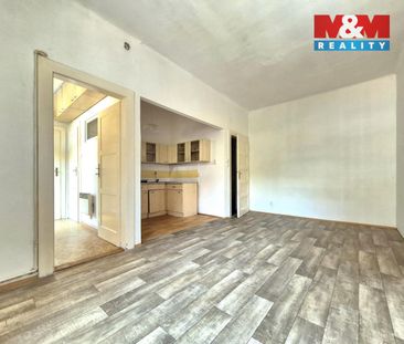 Pronájem bytu 1+kk a garsoniéry 31 m², Stupkova 1440, Praha - Photo 2