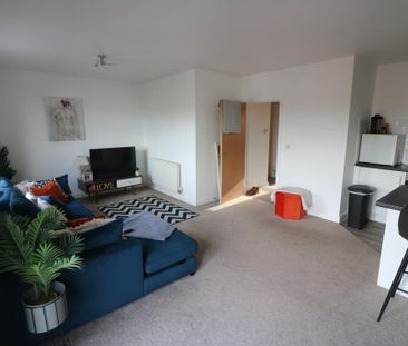 2 bedroom apartment to rent - Photo 6