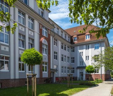 Zentrale Lage, ca. 10 Minuten bis ins Zentrum - Photo 2