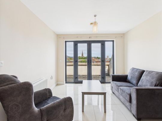 Apt 47, Gardiners Square Apts, Brown Square, Peters Hill, Belfast, BT13 2BW - Photo 1