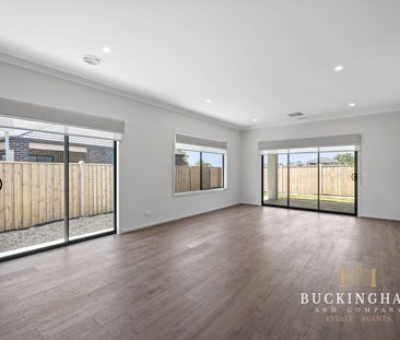 Brand New 4 Bedder - Photo 1