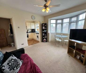 Burnholme Avenue, YO31 - Photo 3